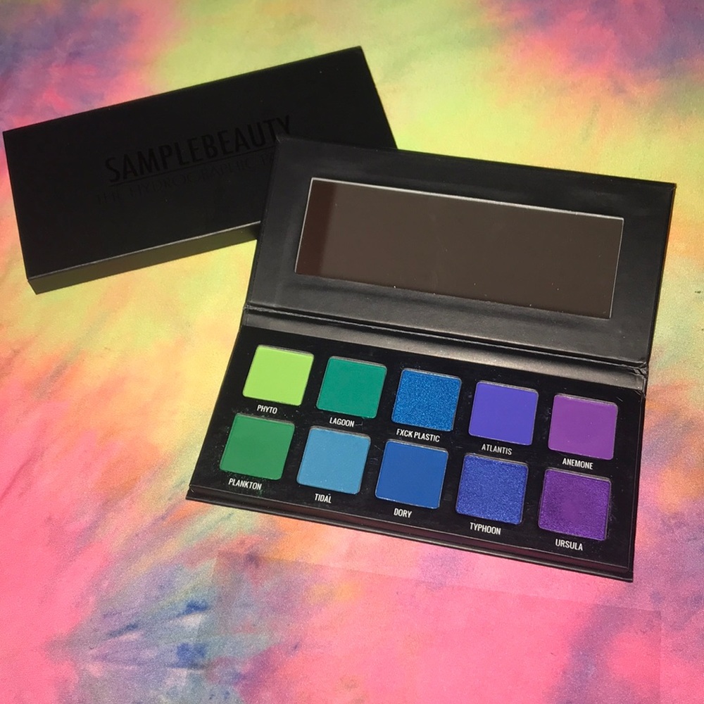 GIFTED💜💚💙Sample Beauty Hydrographic 💙💚💜